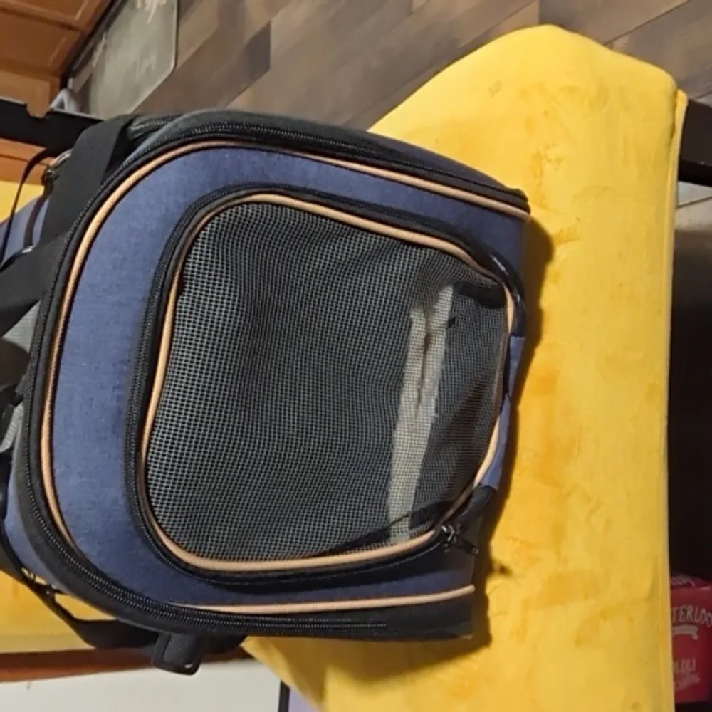 IOKHEIRA Airline Friendly Pet Carrier Small Blue And Black Expendable